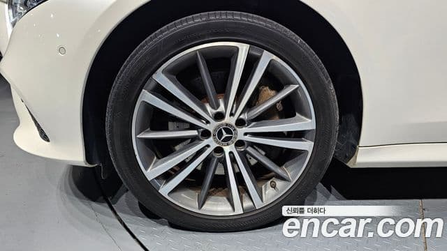 Mercedes-Benz CLS-Class 2018 — Şəkil 13/20