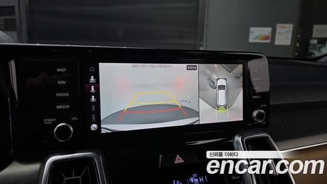 Kia Sorento 2021 — Şəkil 18/20