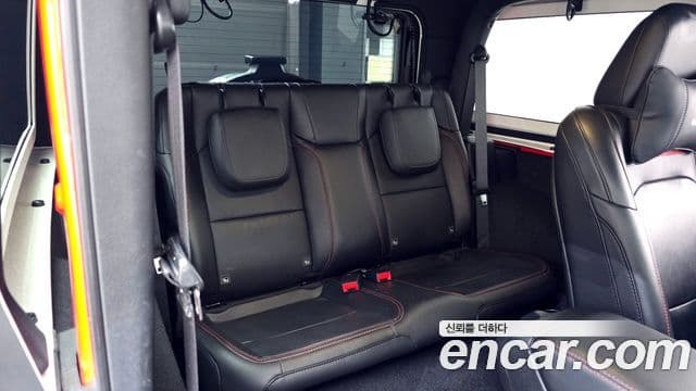 Jeep Wrangler 2020 — фото 12 из 20