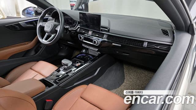 Audi A5 2021 — Photo 2/20