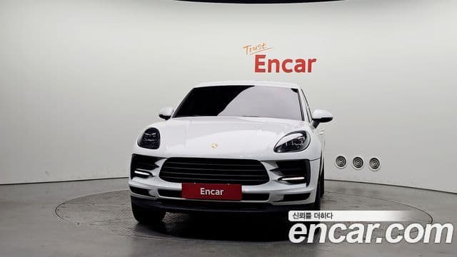Porsche Macan 2020 — Photo 13/20