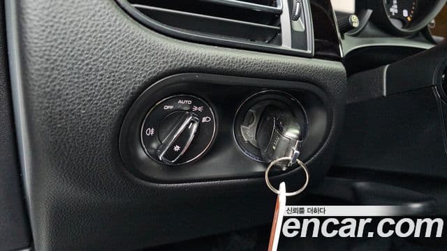 Porsche Macan 2020 — Photo 20/20