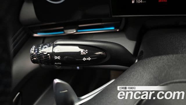 Hyundai The New Avante Hybrid 2022 — Photo 7/20