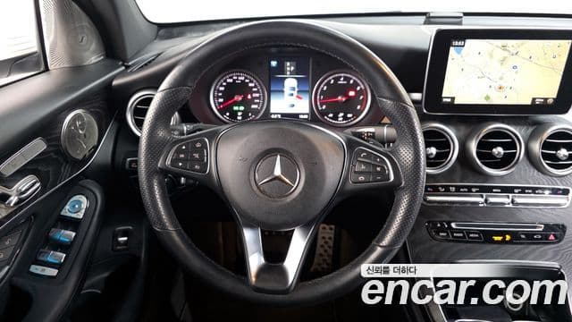 Mercedes-Benz GLC-Class 2019 — Фото 13/20