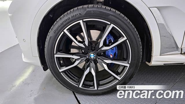 BMW X7 2020 — Şəkil 11/20