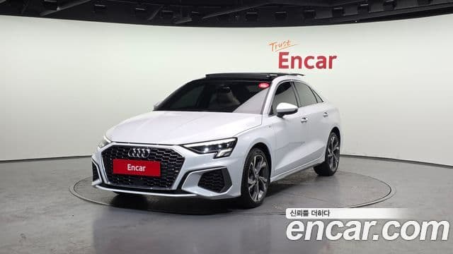 Audi A3 2023 — ფოტო 1/20