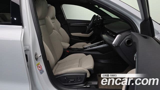 Audi A3 2023 — ფოტო 11/20