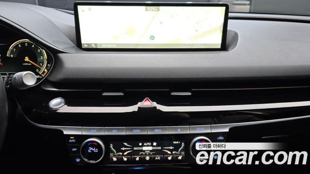Genesis Electrified G80 2021 — ფოტო 16/20