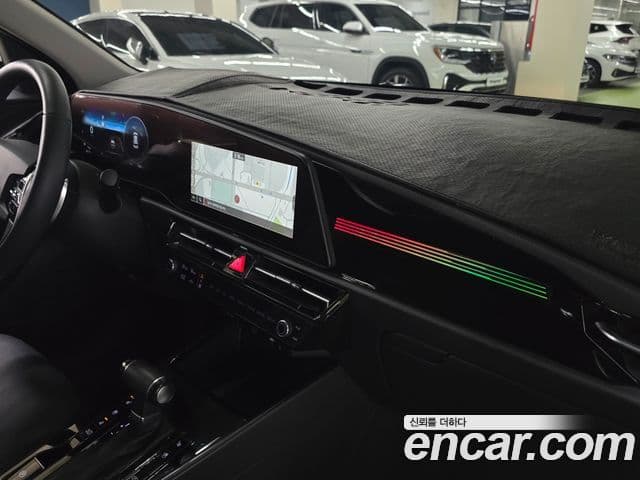 Kia Niro 2022 — Şəkil 13/20