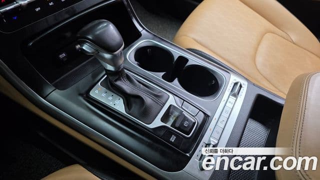 Kia Carnival 2021 — ფოტო 9/20