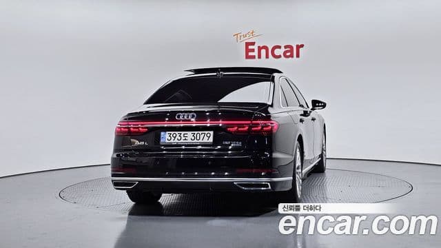 Audi A8 2021 — ფოტო 4/20