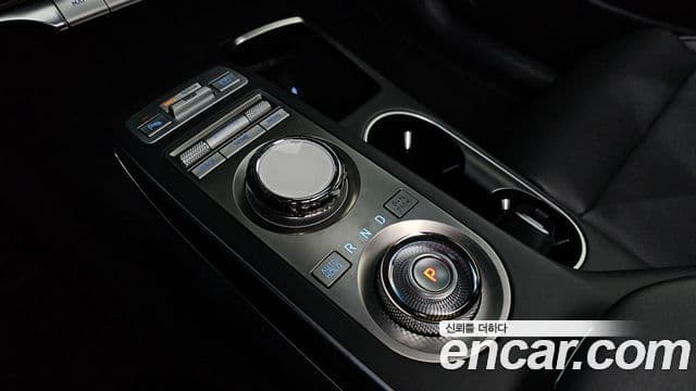 Genesis GV70 2022 — Фото 9/20