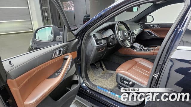 BMW X6 2023 — Фото 10/20