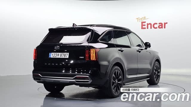 Kia Sorento 2021 — ფოტო 2/20