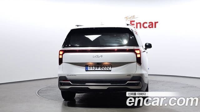 Kia Carnival 2024 — Şəkil 9/20