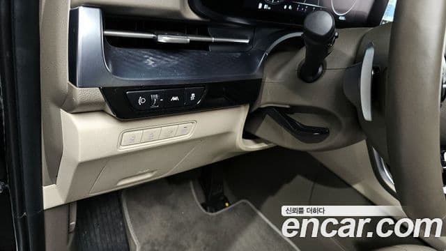 Kia Carnival 2022 — Photo 11/20