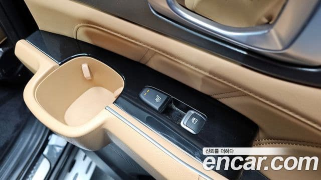 Kia Sorento 2022 — Şəkil 19/20