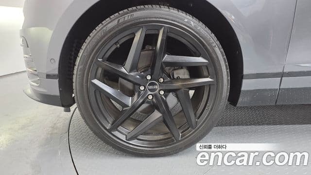 Land Rover Range Rover Velar 2018 — Photo 19/19