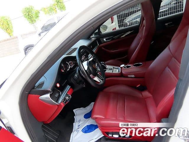 Porsche Panamera 2018 — Şəkil 18/20