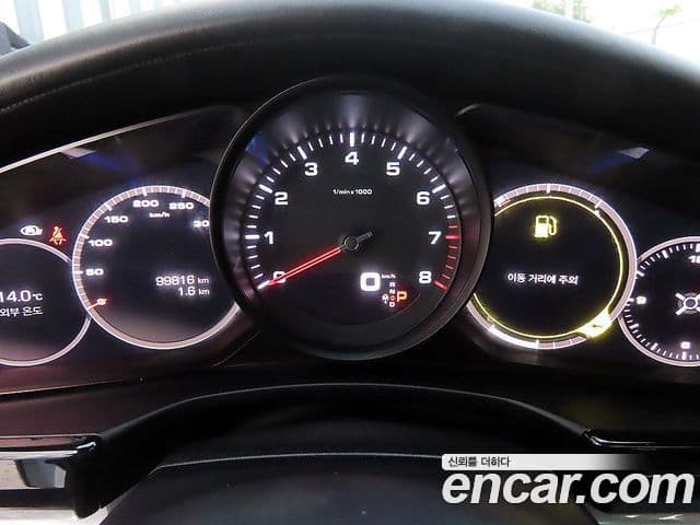 Porsche Panamera 2018 — Şəkil 19/20