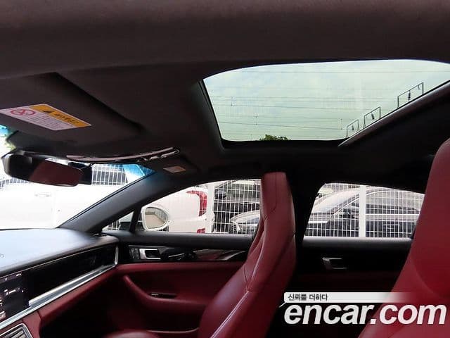 Porsche Panamera 2018 — Şəkil 14/20