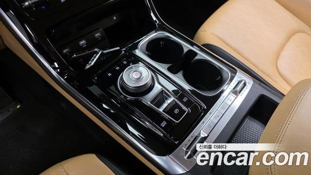 Kia Carnival 2020 — Şəkil 9/20