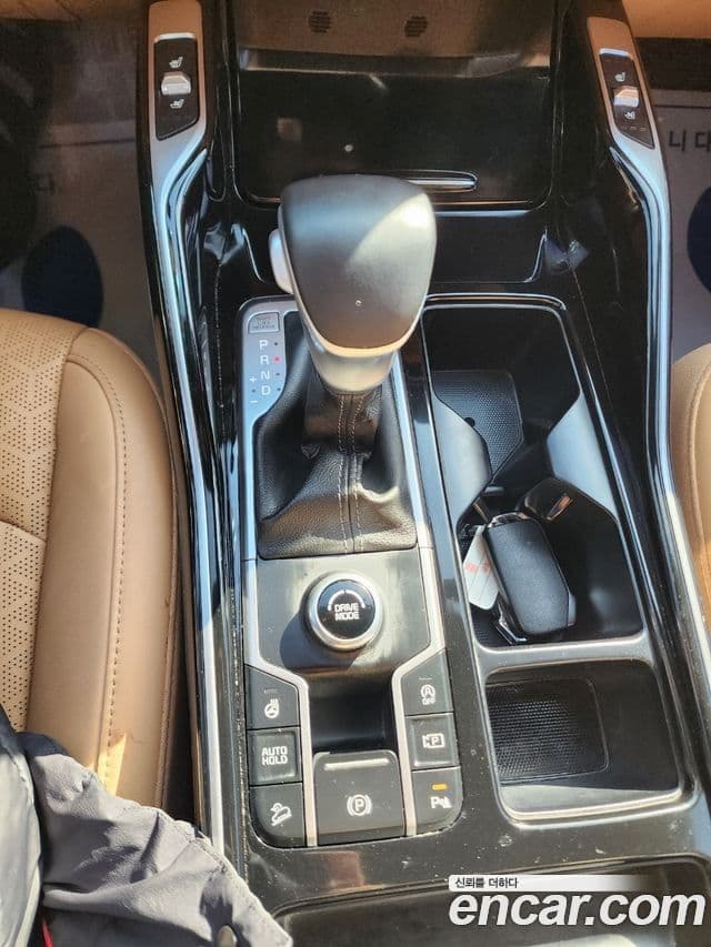 Kia Sorento 2021 — Şəkil 18/20