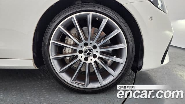 Mercedes-Benz E-Class 2022 — Şəkil 5/20