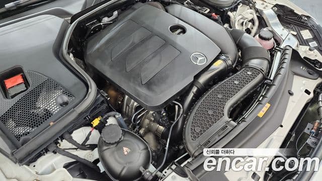 Mercedes-Benz E-Class 2022 — Şəkil 6/20