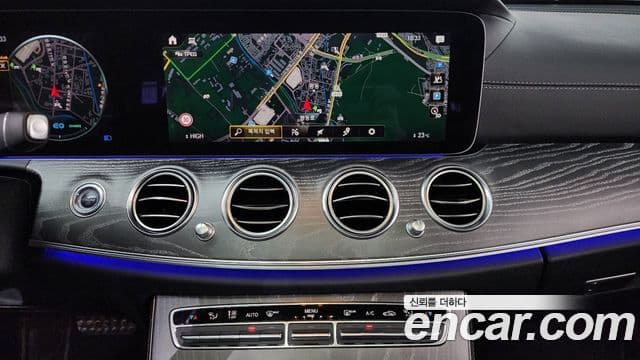 Mercedes-Benz E-Class 2022 — Şəkil 14/20