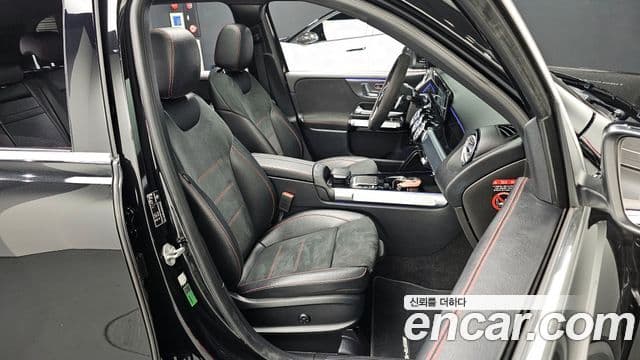 Mercedes-Benz GLB-Class 2021 — Şəkil 10/20