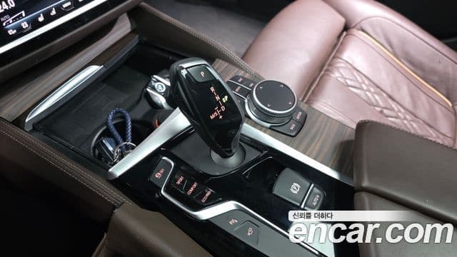 BMW 5 Series 2020 — Фото 9/20