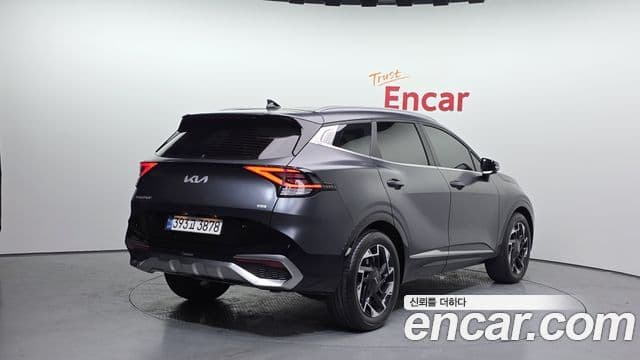 Kia Sportage 2021 — Фото 2/20