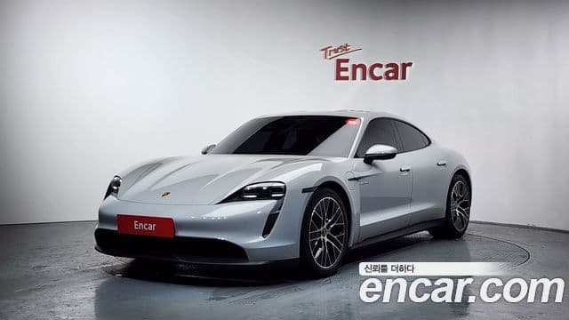 Porsche Taycan 2022 — ფოტო 5/20