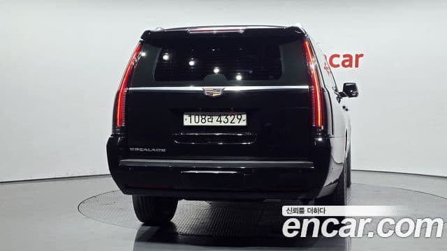 Cadillac Escalade 2018 — Şəkil 4/20