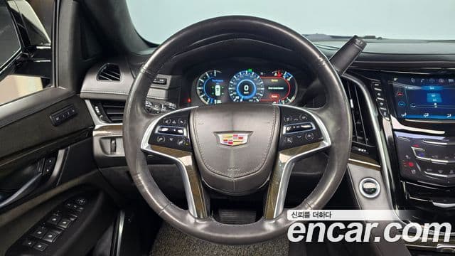 Cadillac Escalade 2018 — Şəkil 13/20