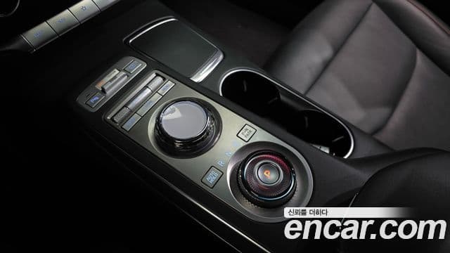 Genesis GV70 2021 — ფოტო 5/20