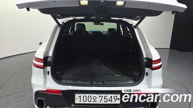 Genesis GV70 2021 — ფოტო 8/20
