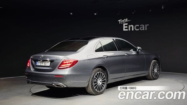 Mercedes-Benz E-Class 2019 — Şəkil 2/20