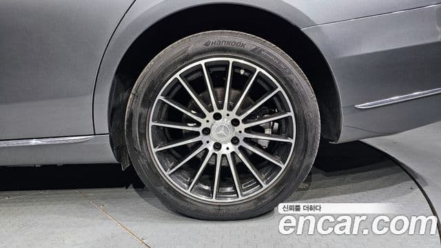 Mercedes-Benz E-Class 2019 — Şəkil 5/20