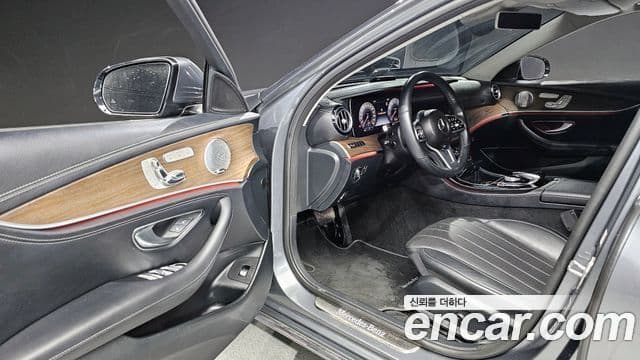 Mercedes-Benz E-Class 2019 — Şəkil 10/20
