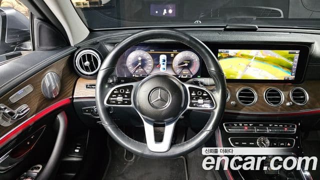 Mercedes-Benz E-Class 2019 — Şəkil 13/20