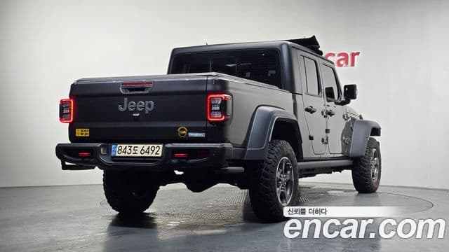 Jeep Gladiator 2020 — Şəkil 2/20