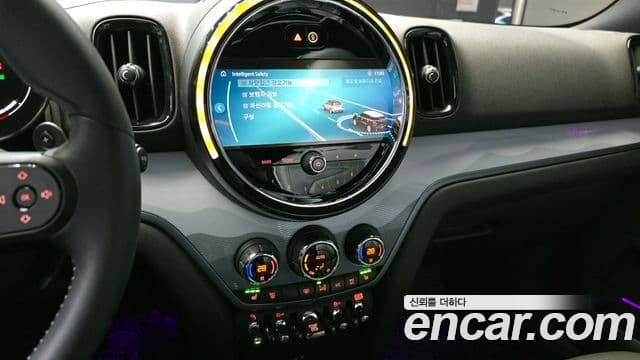 Mini Cooper Countryman 2023 — Şəkil 16/20