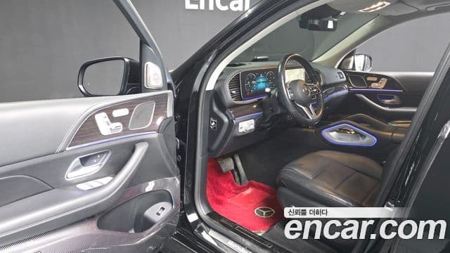 Mercedes-Benz GLE-Class 2022 — Photo 4/20