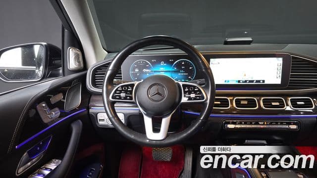 Mercedes-Benz GLE-Class 2022 — Photo 16/20