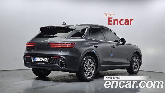 Genesis GV70 2023 — ფოტო 2/20