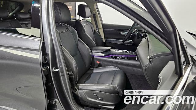 Genesis GV70 2023 — ფოტო 12/20
