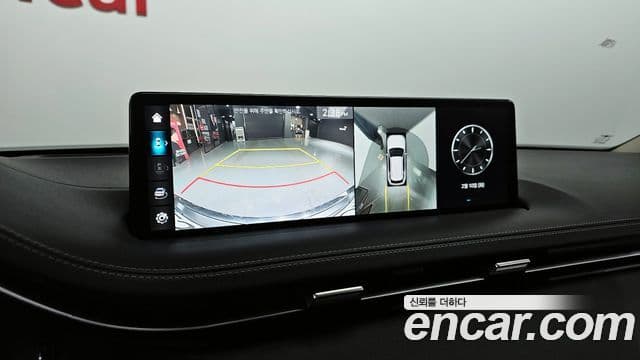 Genesis GV70 2023 — ფოტო 17/20