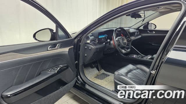 Kia K5 2021 — ფოტო 10/20